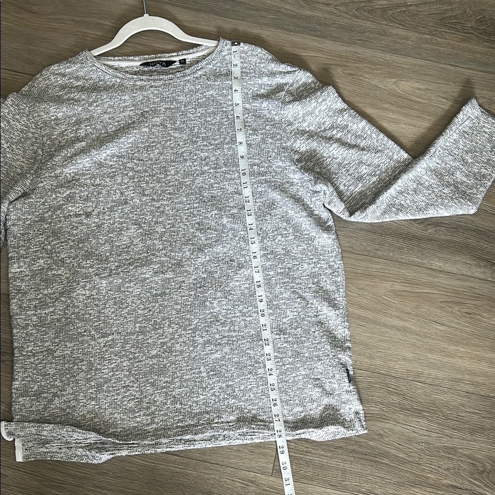 Men’ Nova Industries Gray Long Sleeve Tee with Crew Neck - Picture 5 of 8